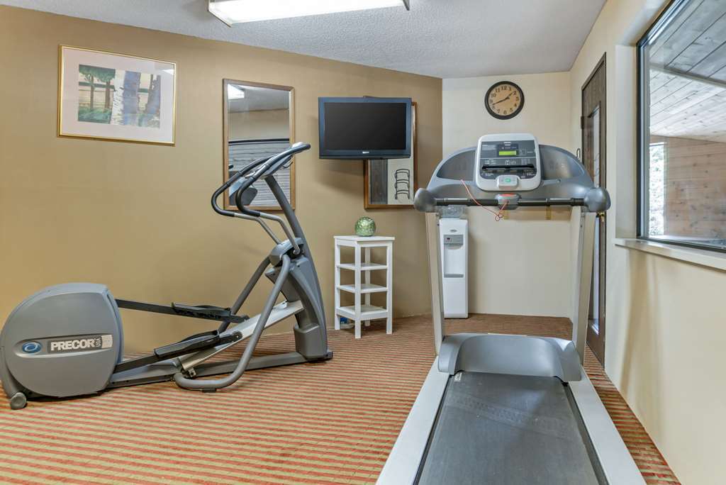 Quality Inn Saint Ignace I 75 - photo 9