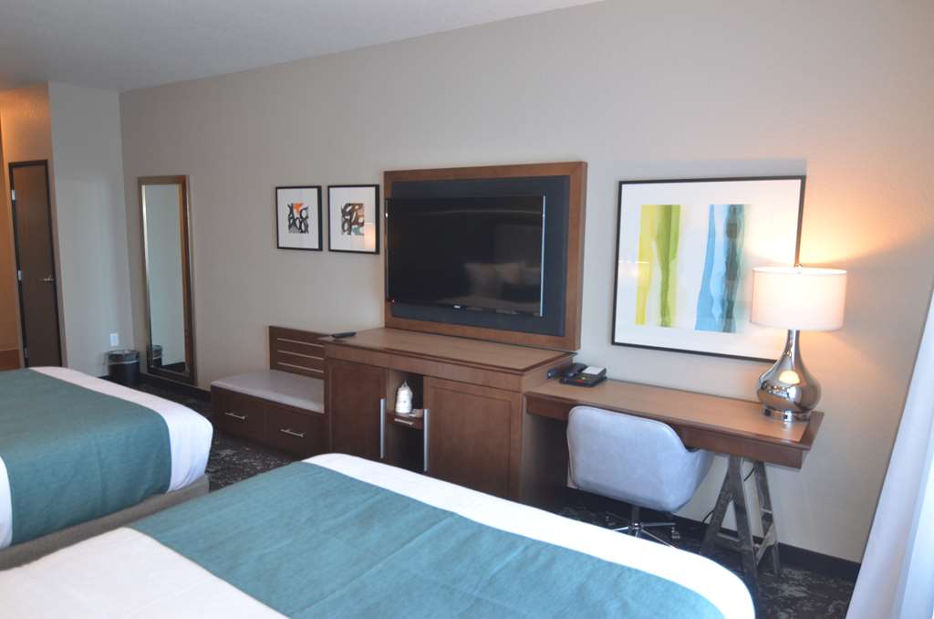 Best Western Premier Ankeny Hotel - photo 19