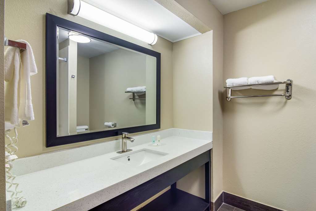 Quality Inn & Suites Canton GA - photo 17