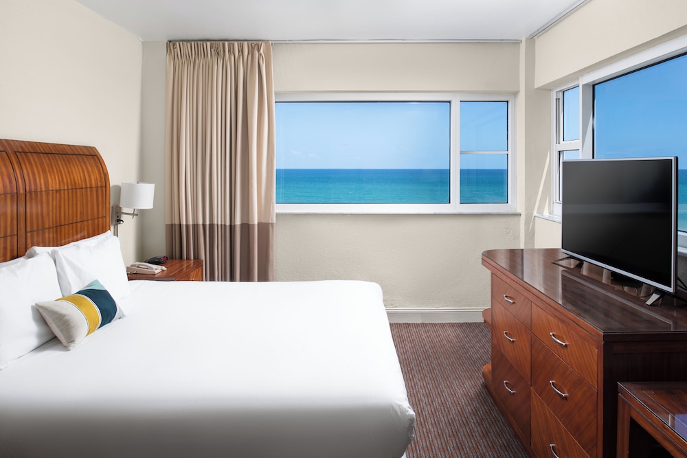 Sherry Frontenac Oceanfront Hotel - photo 43