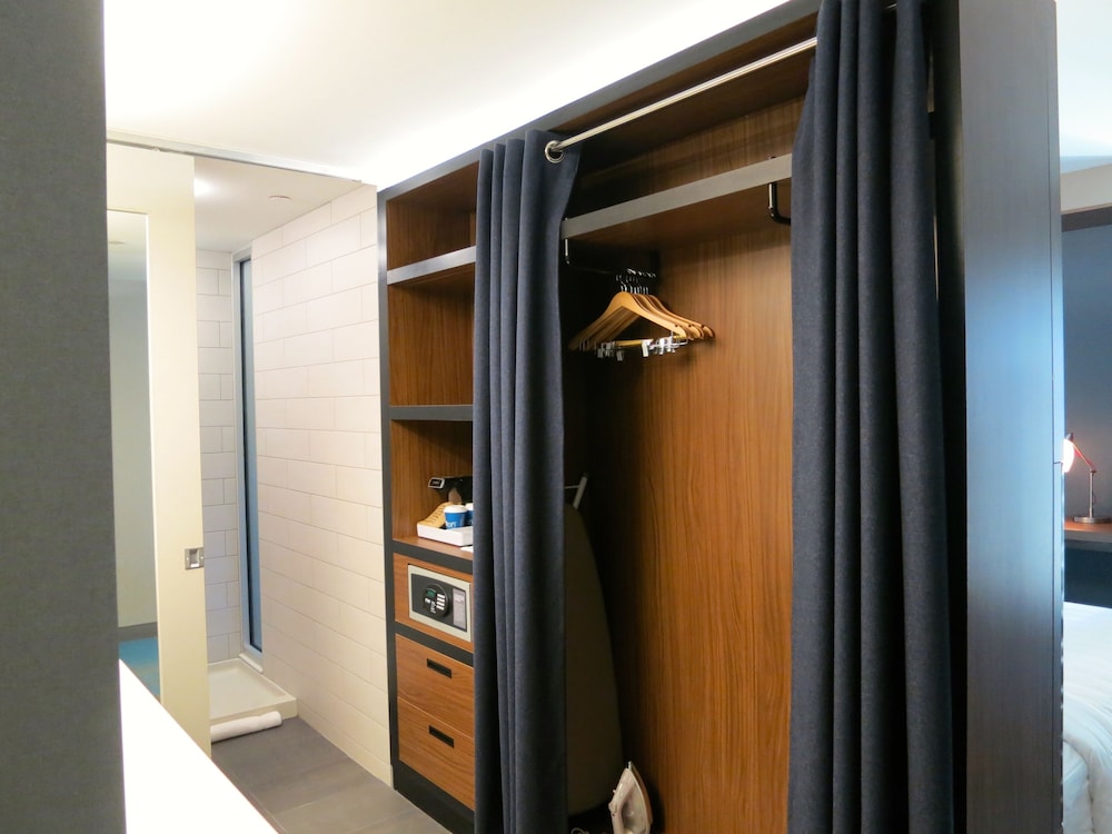 Aloft Raleigh - photo 4