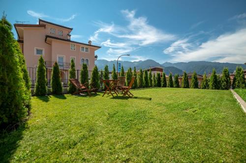 Ampia casa in Cavalese — 4-Star Luxury Hotel in Cavalese, Italy
