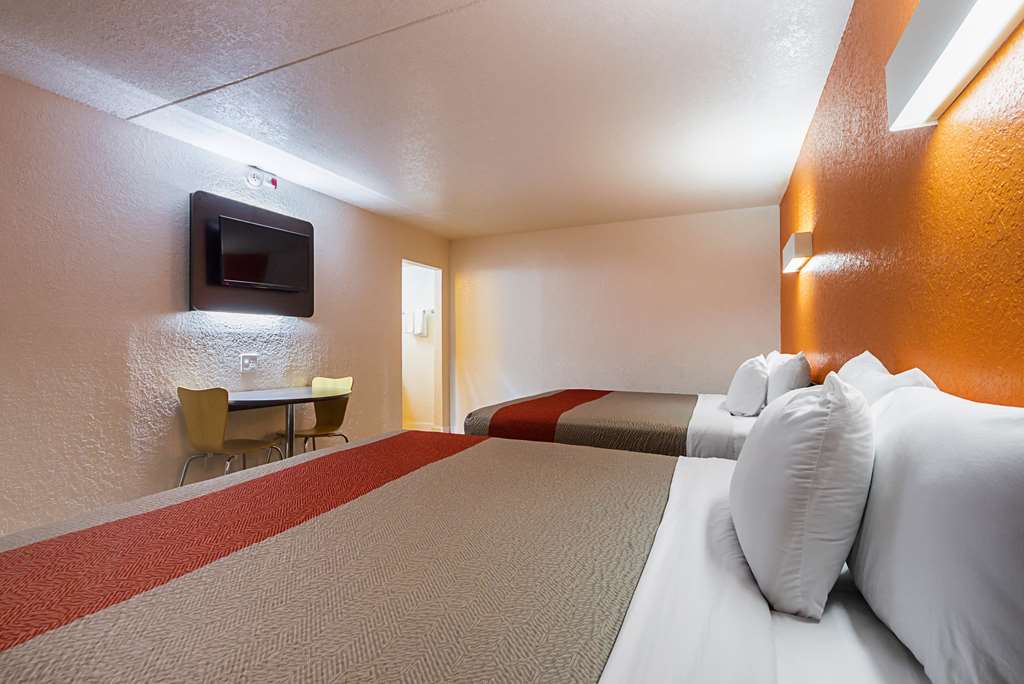 Motel 6 Garland TX Northeast Dallas - photo 22