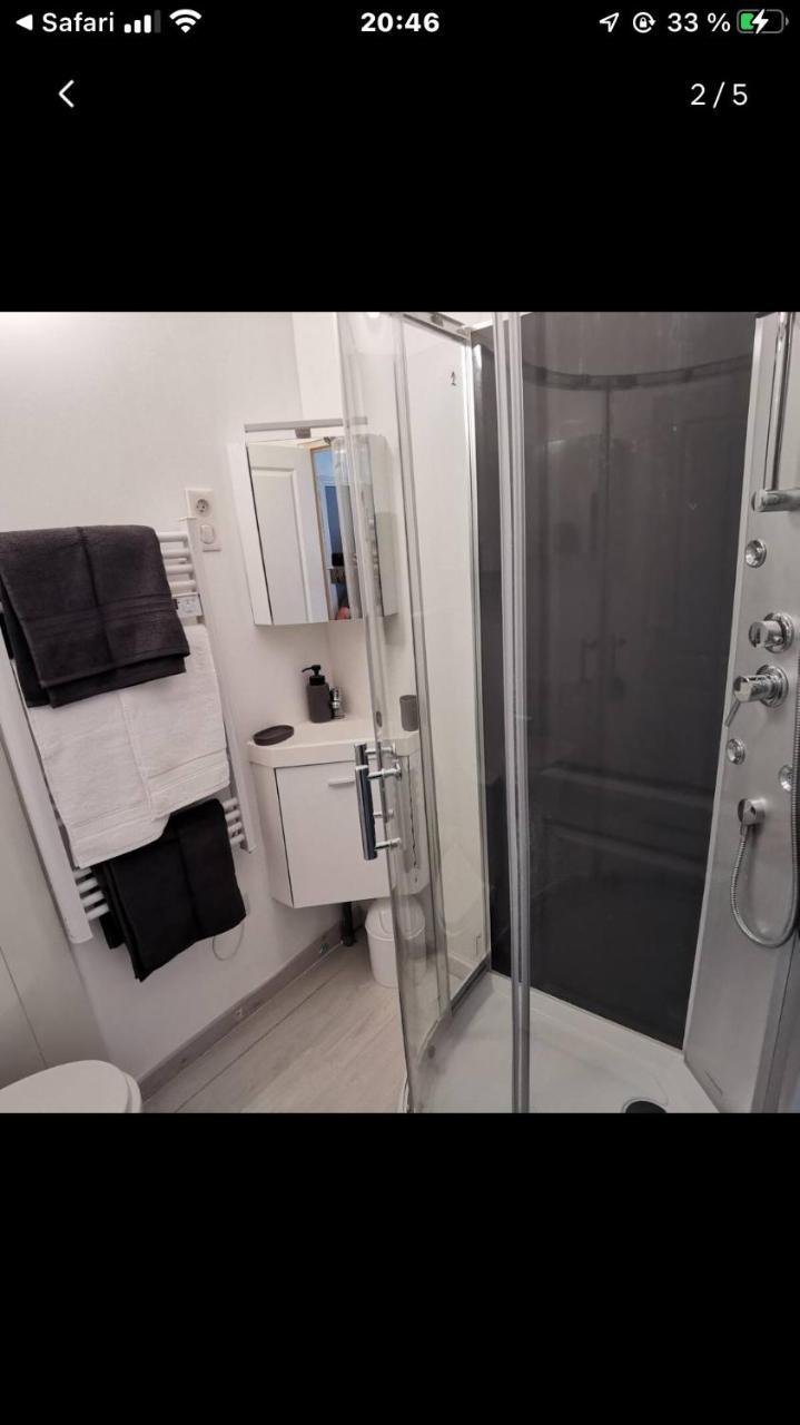 Arizona Ou Tibet Ou Belle Epoque in Perigueux, France