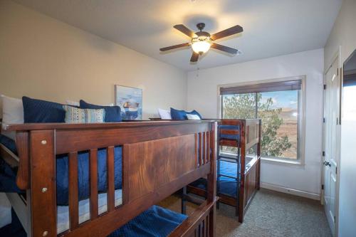 Suite Retreat with Pool Spa Gym and Tennis Court — 4-Star Luxury Hotel in Hurricane, United States