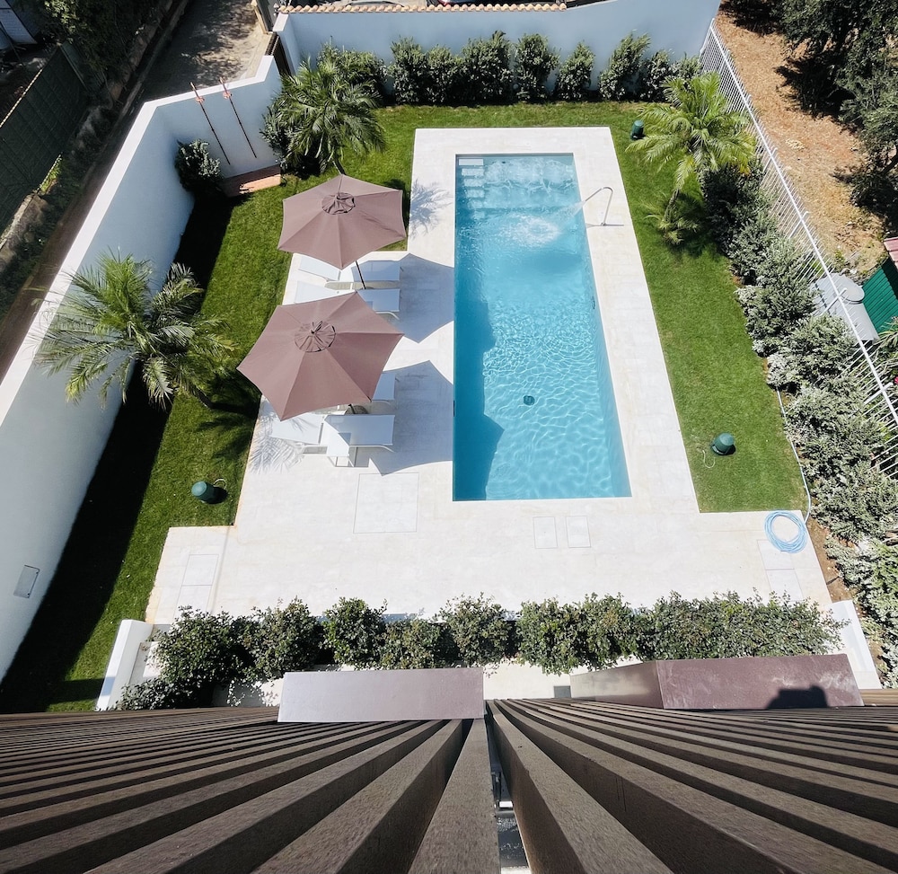 Marina Boutique Rooms — 4-Star Luxury Hotel in Carini, Italy
