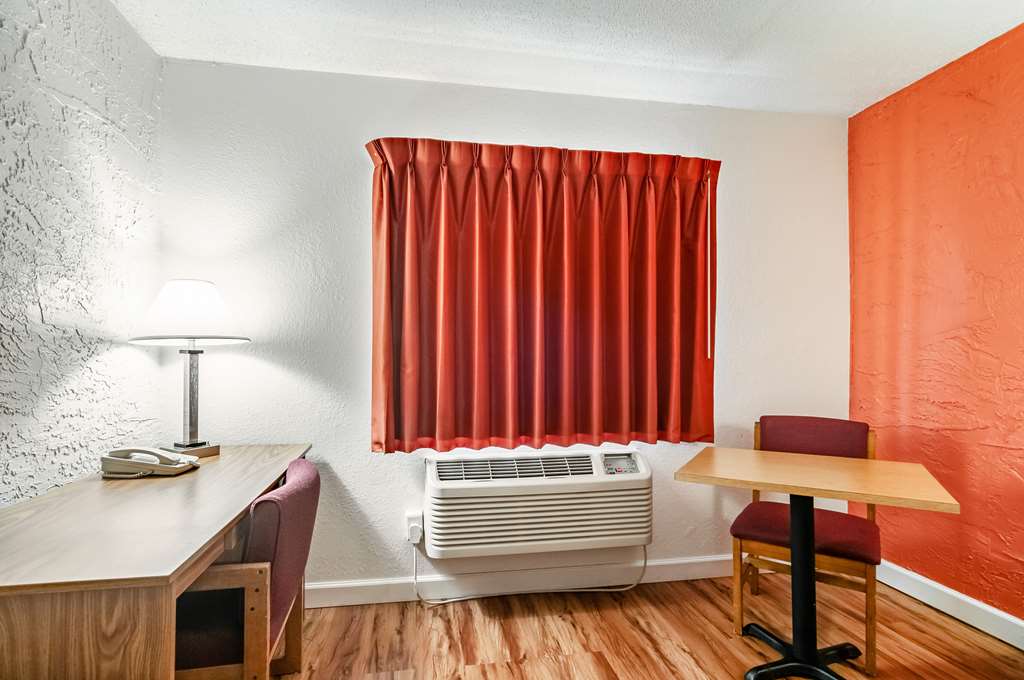 Motel 6 Naperville IL - photo 14
