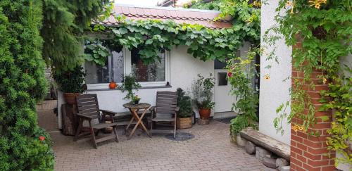 Ferienwohnung Käuzchen — 4-Star Luxury Hotel in Erfurt, Germany