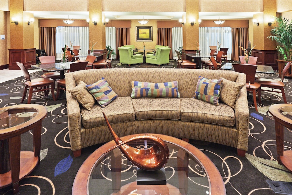 Holiday Inn Express Hotel & Suites POTEAU by IHG - photo 10
