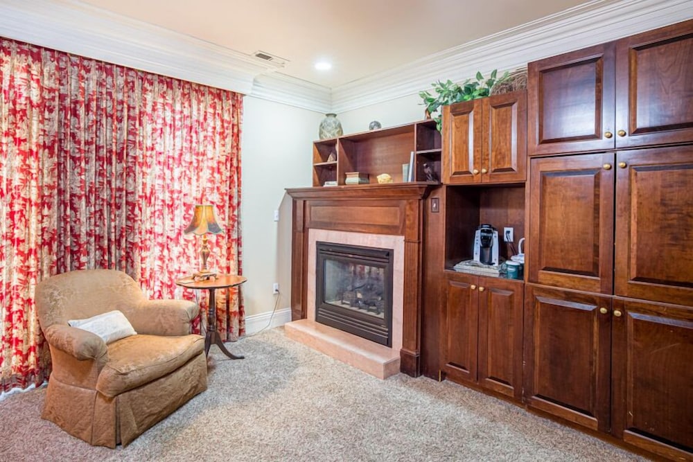 Whitestone Inn - photo 29