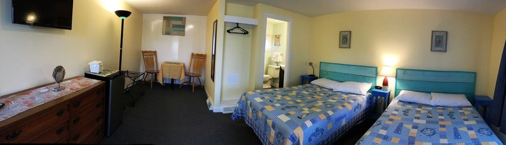 The Hyannis Star Motor Inn - photo 7
