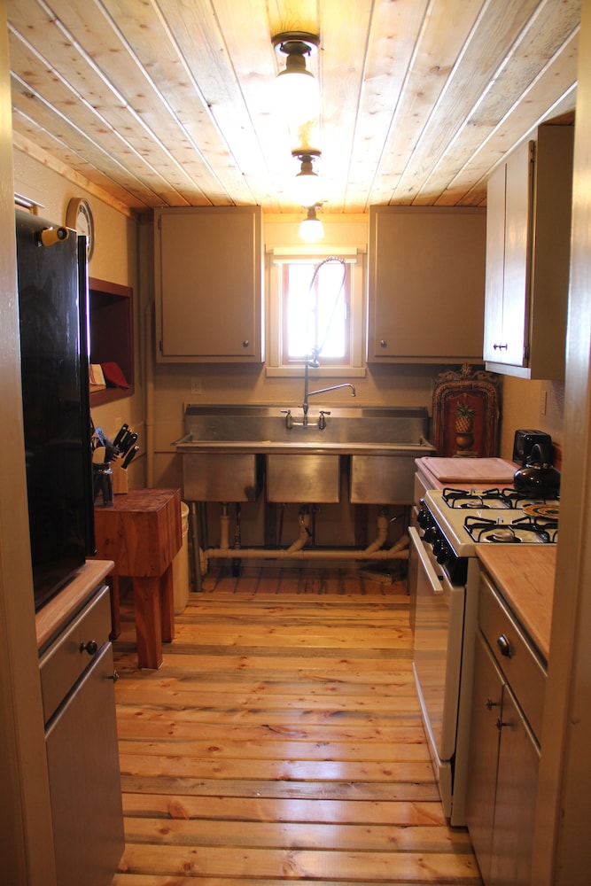 Sugar Loaf Lodge & Cabins - photo 16