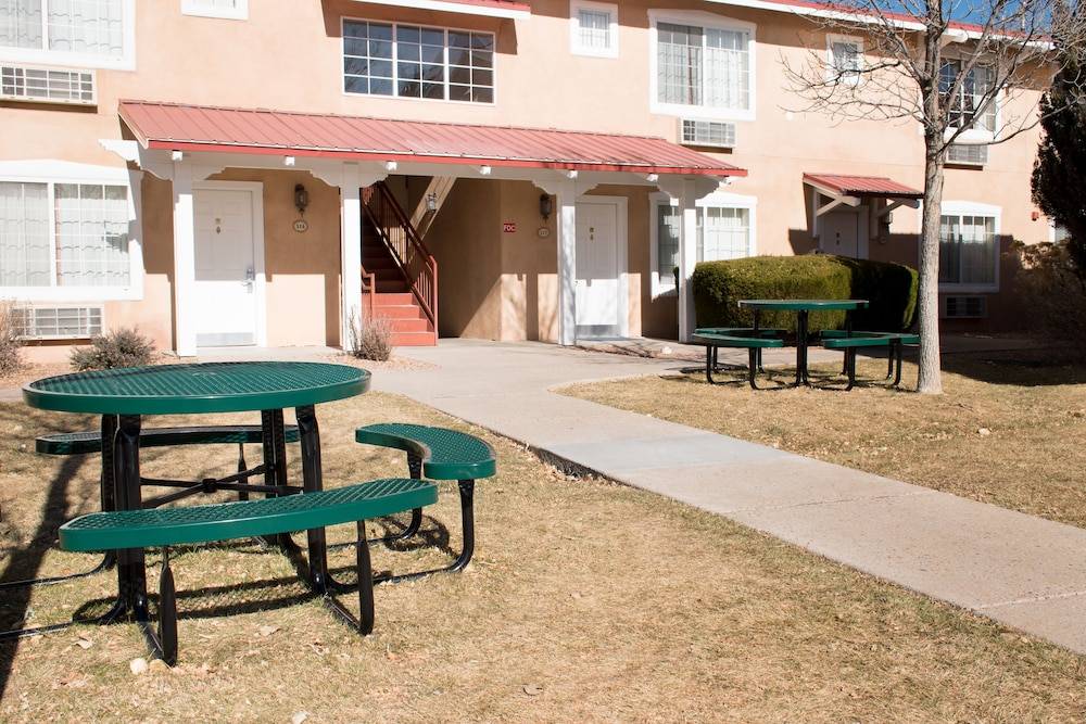 Santa Fe Suites - photo 37