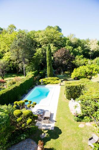 Les Cent Ciels - carbon neutral hotel in Unknown City
