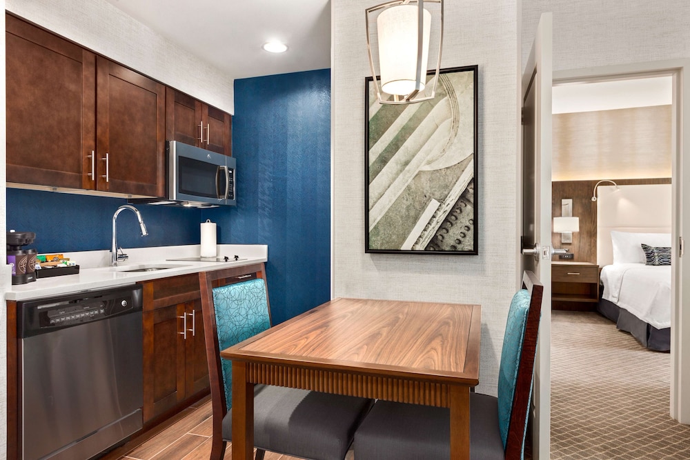Homewood Suites by Hilton Arlington Rosslyn Key Bridge - photo 21