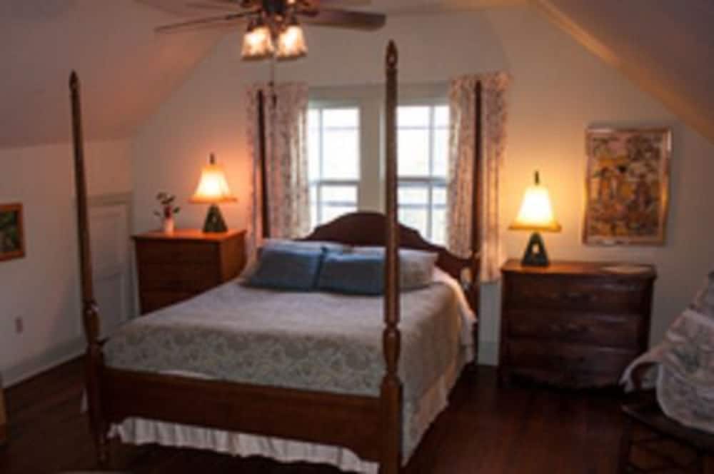 Black Mountain Inn - photo 12