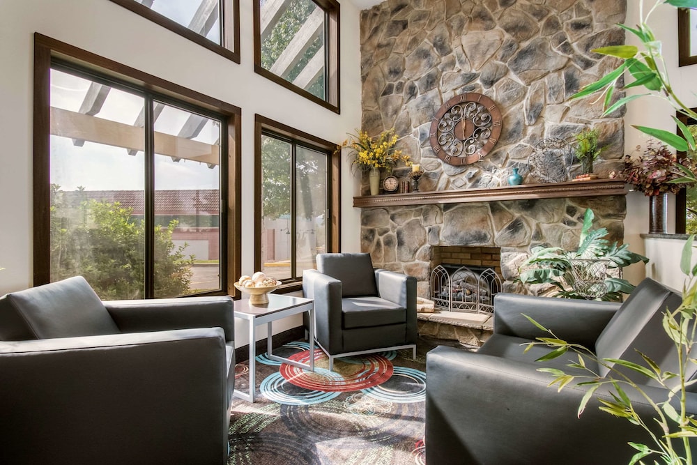 Quality Inn Bloomsburg - photo 4