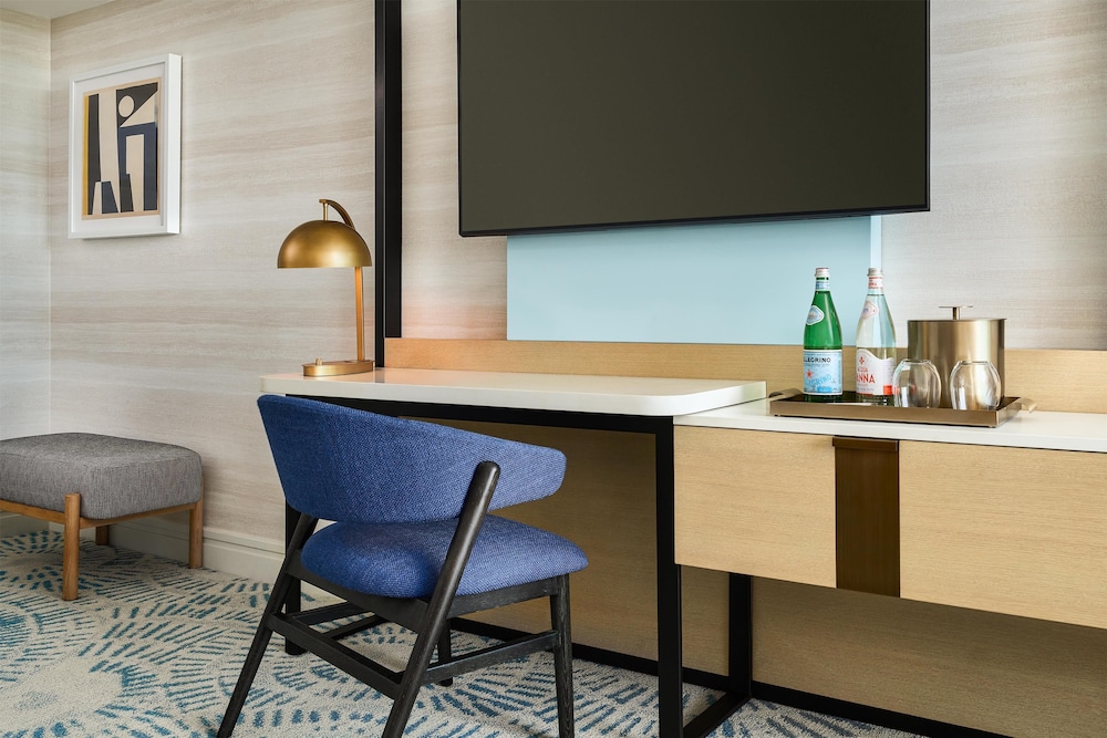 The Highland Dallas Curio Collection by Hilton - photo 32