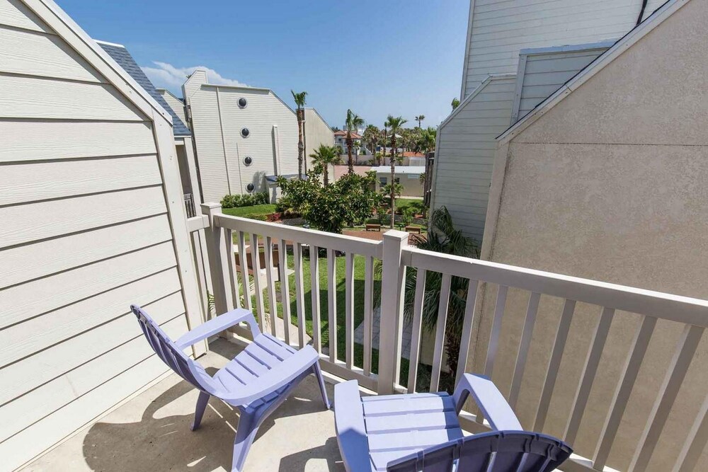 Bahia Mar Solare Tower 6th floor Oceanview Condo 3bd 3ba w Pools - photo 46