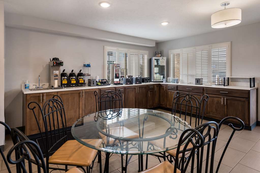 Red Lion Inn & Suites Ontario - photo 31