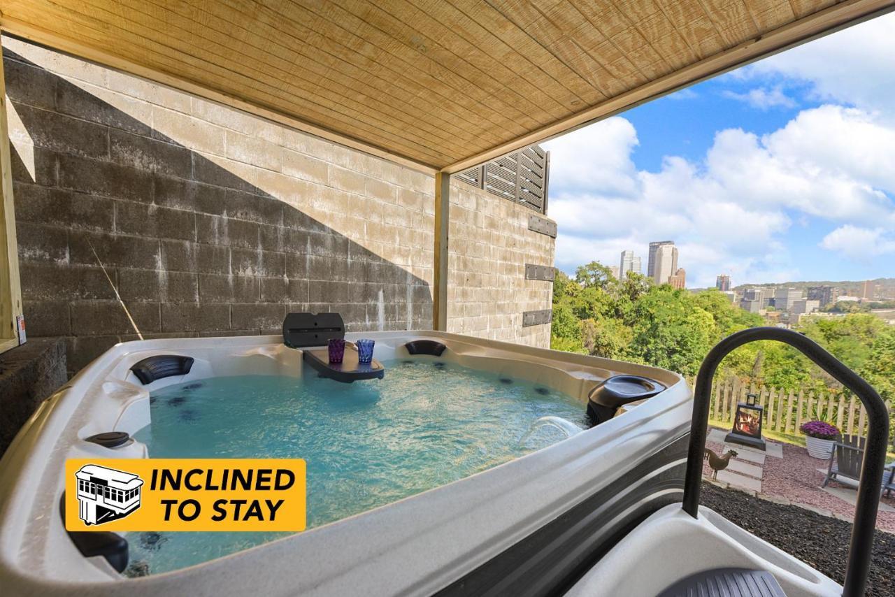 City View Sanctuary with Hot Tub in Pittsburgh, United States