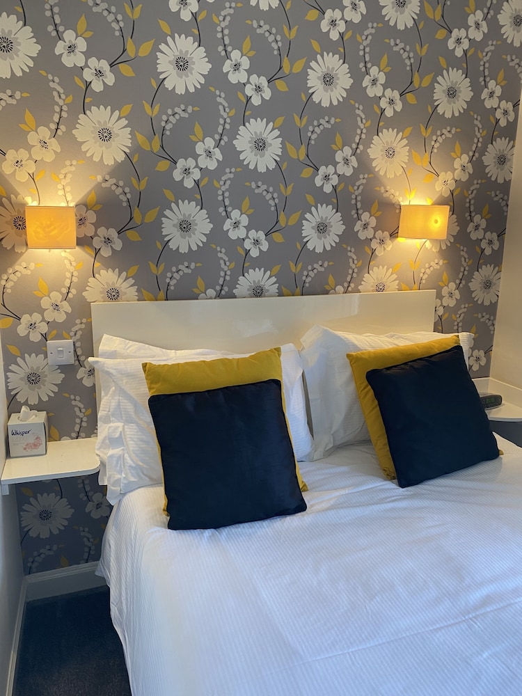 The Kings Arms Hotel — Castle Douglas — photo 2