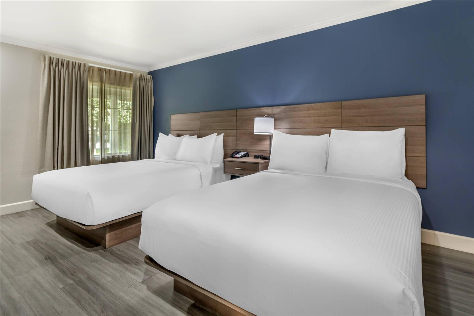 University Park Inn & Suites an Ascend Collection Hotel - photo 21