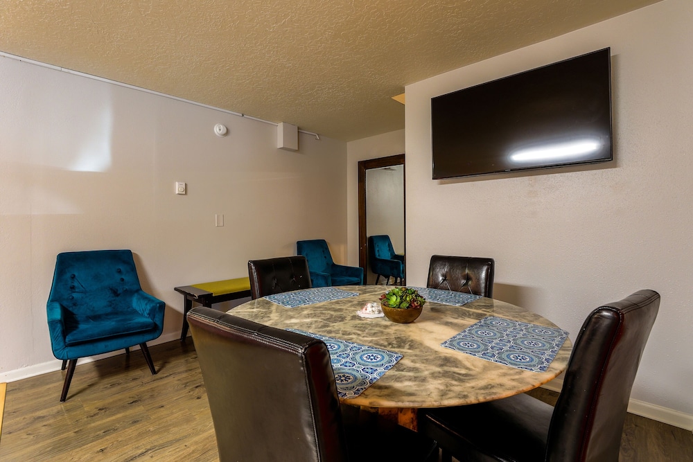 Coast River Inn by OYO Seaside - photo 60