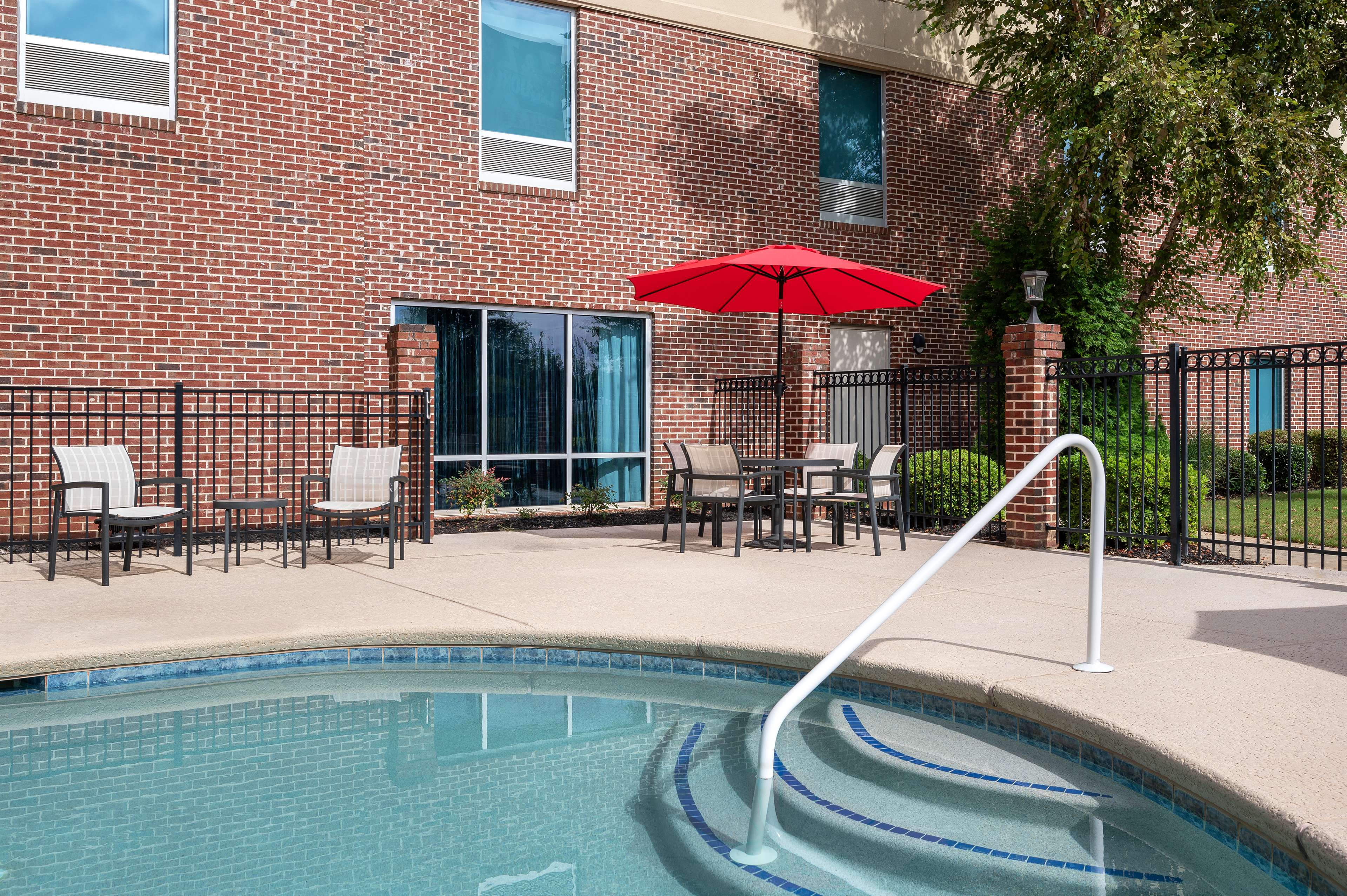 Hampton Inn Atlanta McDonough - photo 8