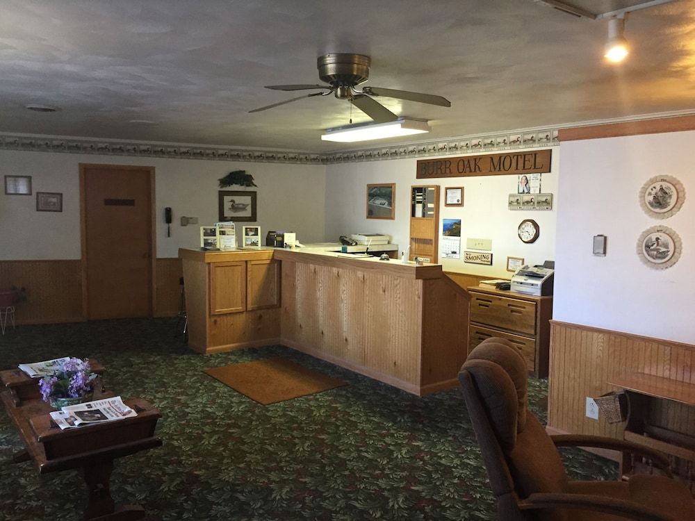 Burr Oak Motel - photo 28