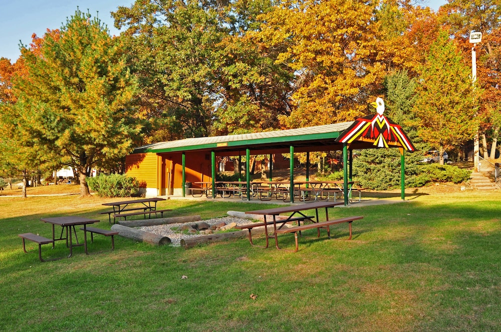 Arrowhead Resort Campground - photo 30
