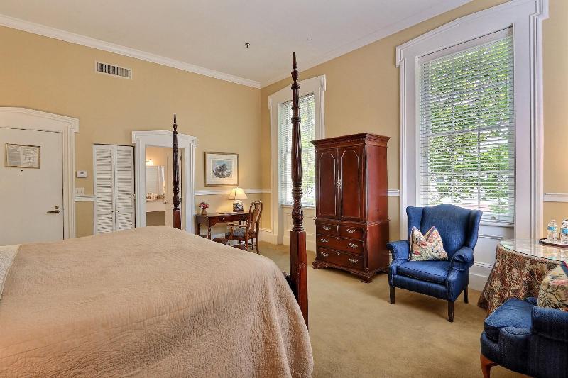 The Presidents Quarters Inn - photo 150