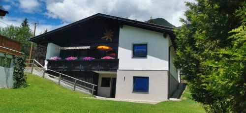 Ferienwohnung Jessy — 4-Star Luxury Hotel in Maurach, Austria