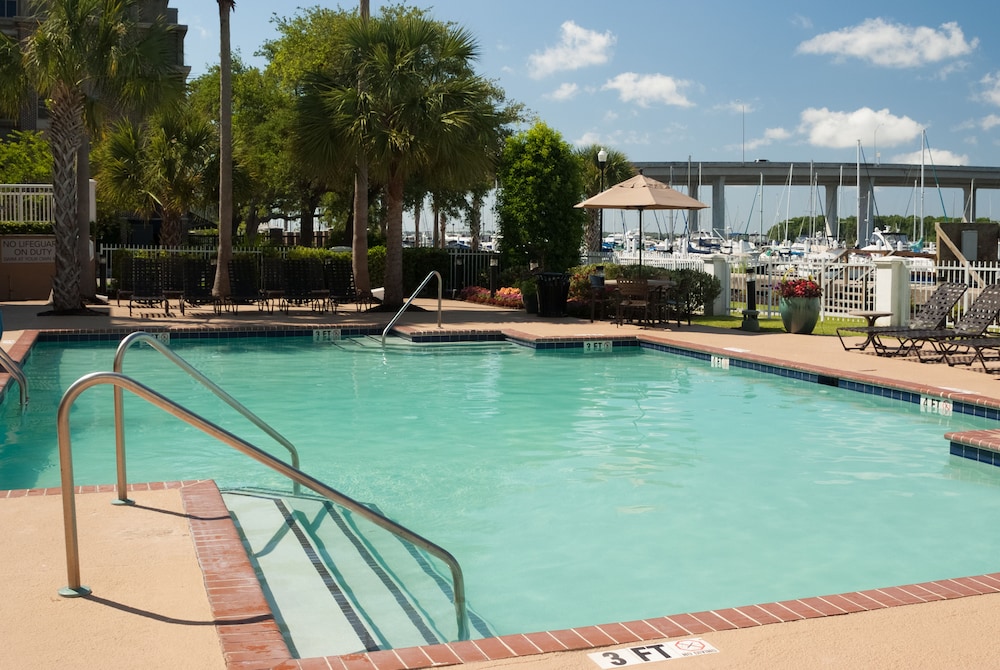 Courtyard Charleston Waterfront by Marriott - photo 36