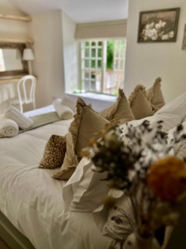 Posh Little Cottage — 4-Star Luxury Hotel in Llangollen, United Kingdom