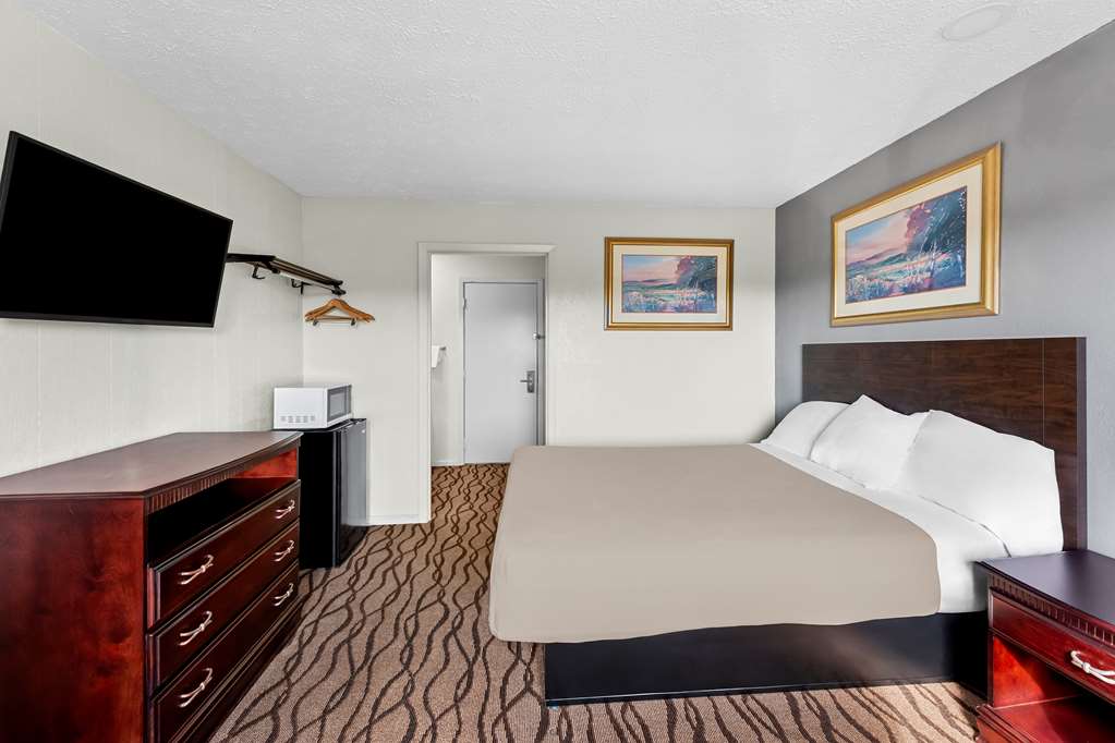 Americas Best Value Inn Marion OH - photo 21