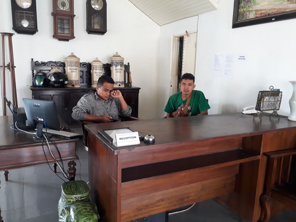 Amali Gallery Hotel — Bukittinggi — photo 3