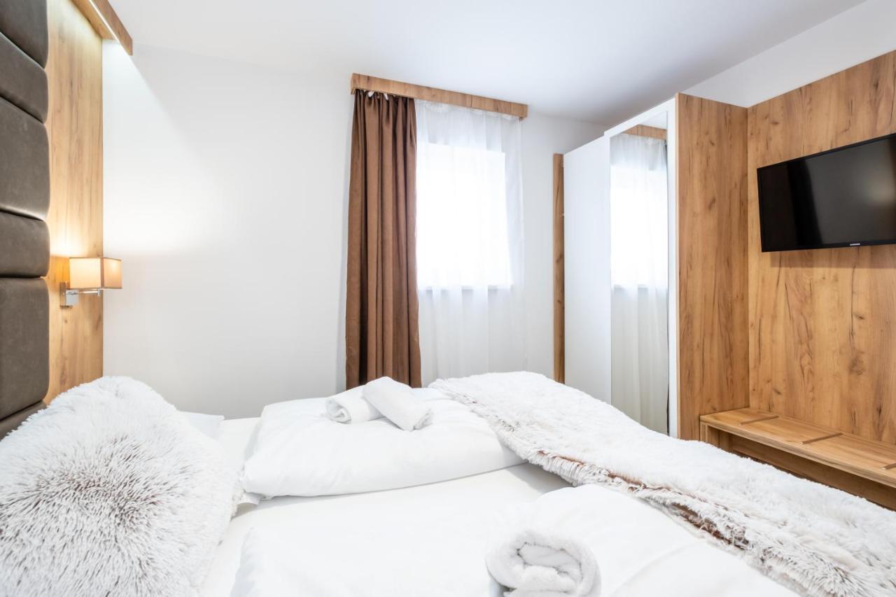 TOP 8 Apartment Zell am See Kaprun — 4-Star Luxury Hotel in Piesendorf, Austria