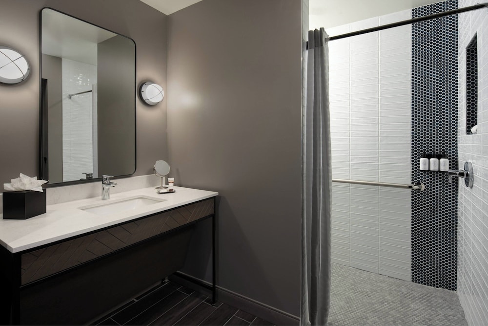 Luminary Hotel & Co. Autograph Hotels - photo 38