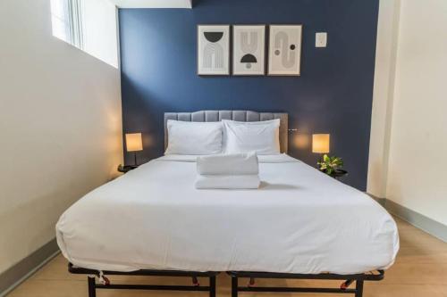 Renovated Loft w Free Parking & Near Hospitals — 4-Star Luxury Hotel in Louisville, United States