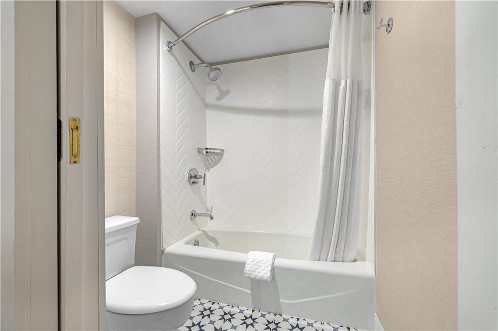 Best Western Potsdam University Park Inn - photo 28