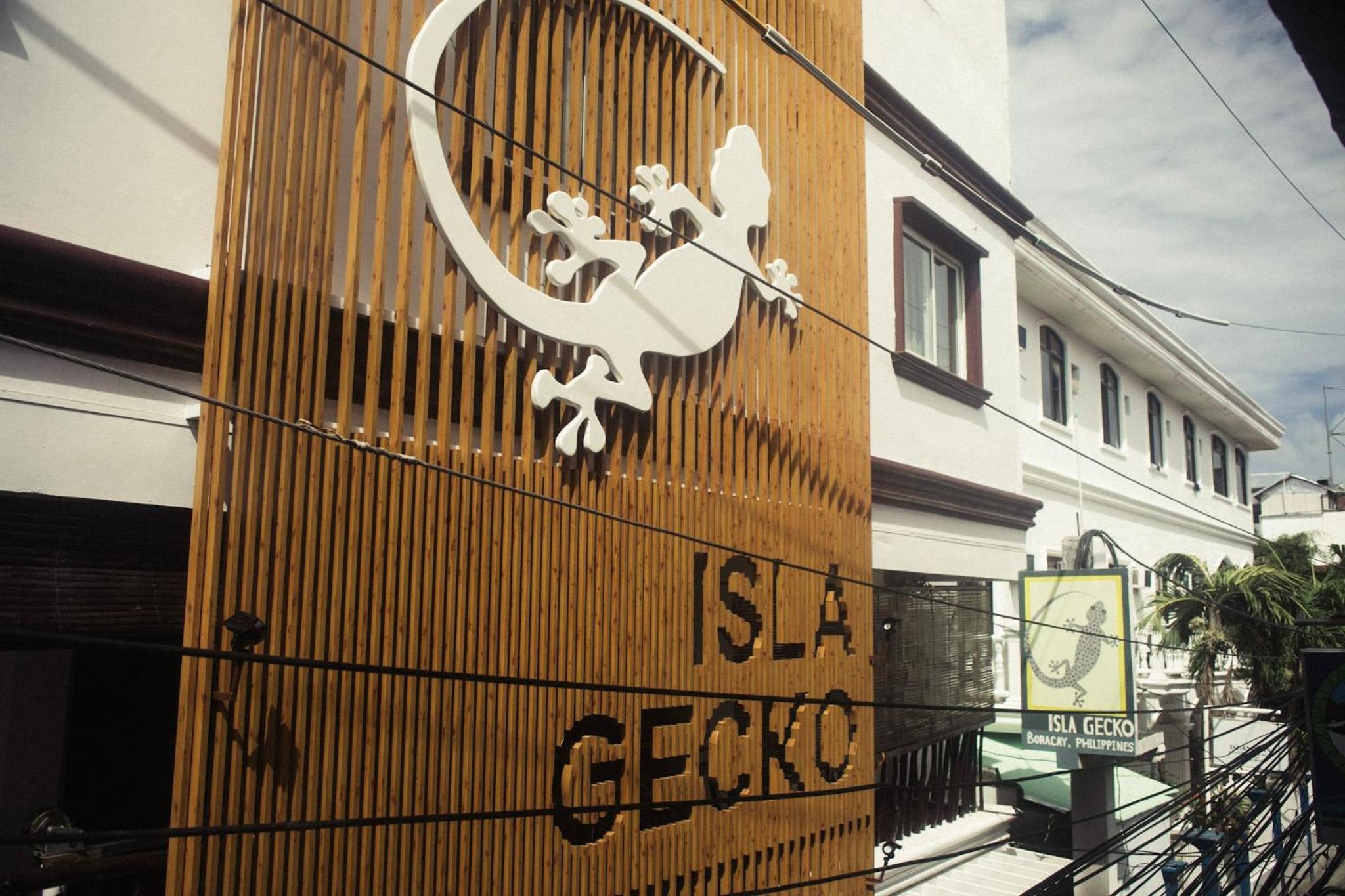 Isla Gecko Resort - carbon neutral hotel in Malay