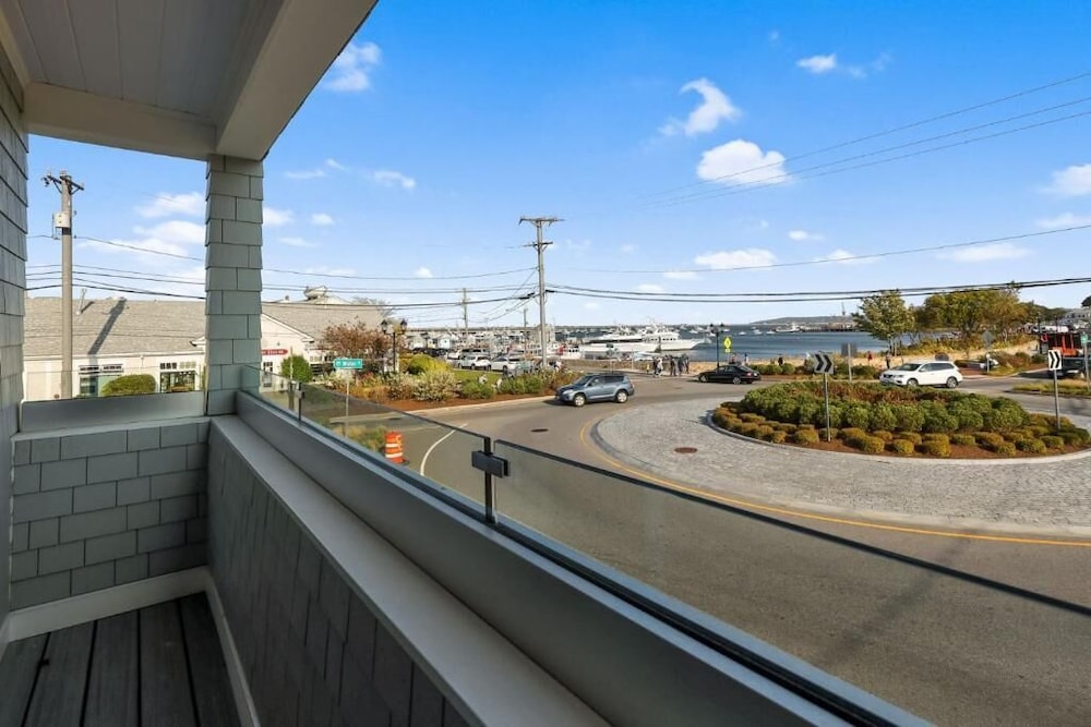 Harbourtown Suites - photo 77