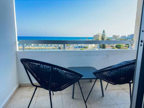 Flirty Flamingo Seaview Apartment