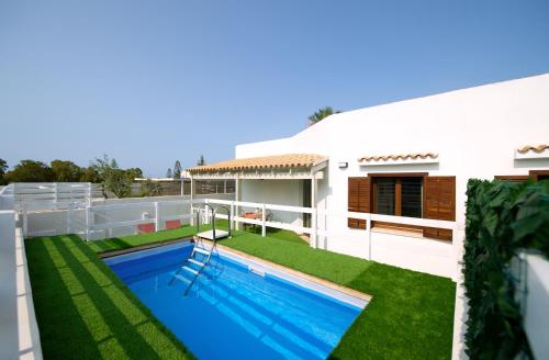 Villa Lilibeth — 4-Star Luxury Hotel in San Vito Lo Capo, Italy