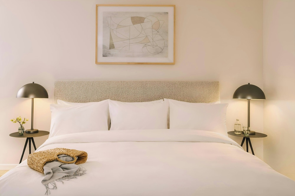 La Ensenada Hotel Laguna Beach Sonder by Marriott Bonvoy - photo 22