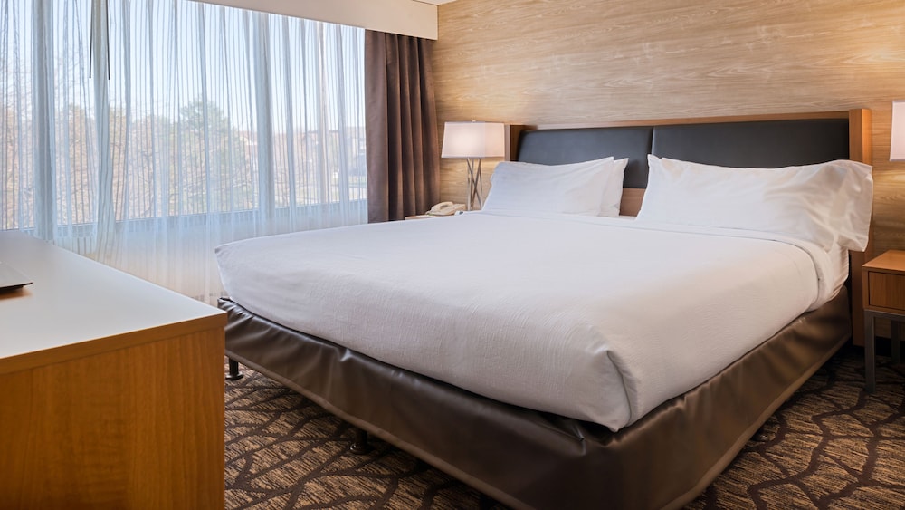 Holiday Inn Hotel & Suites Warren by IHG - photo 19
