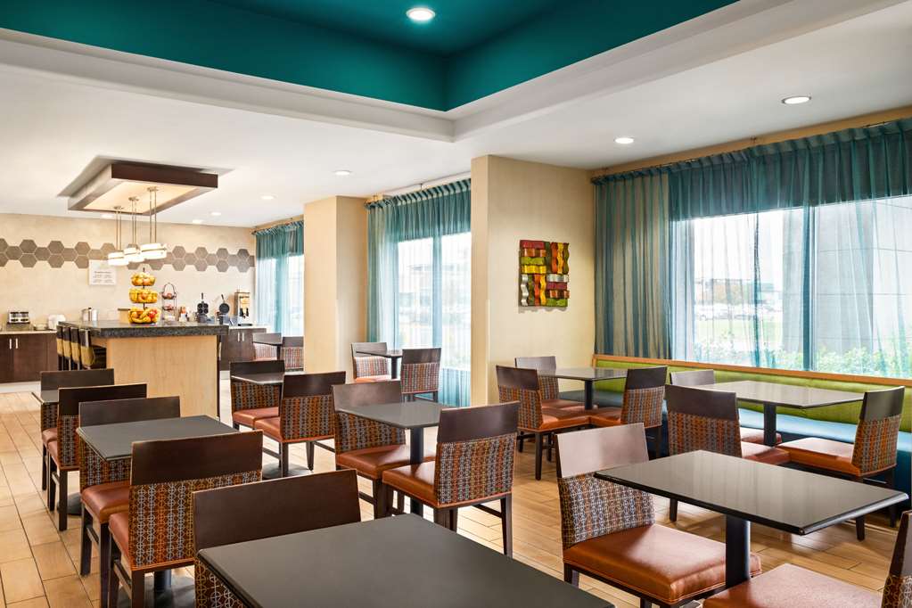 La Quinta Inn & Suites by Wyndham Richmond Midlothian - photo 6