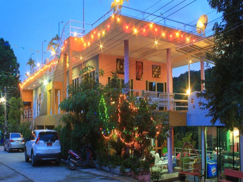 Baan Fahsai Resort in Suan Phueng, Thailand