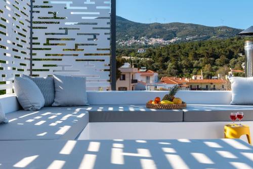 Hippocampus Home — 4-Star Luxury Hotel in Marathokampos, Greece